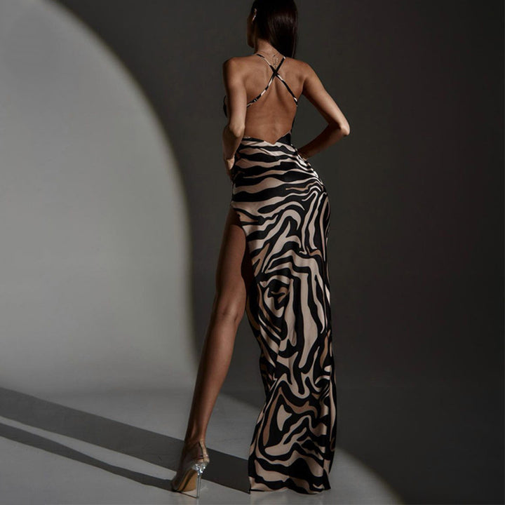 Dame lang kjole med raffineret zebra-design og elegante spids detaljer Stilla