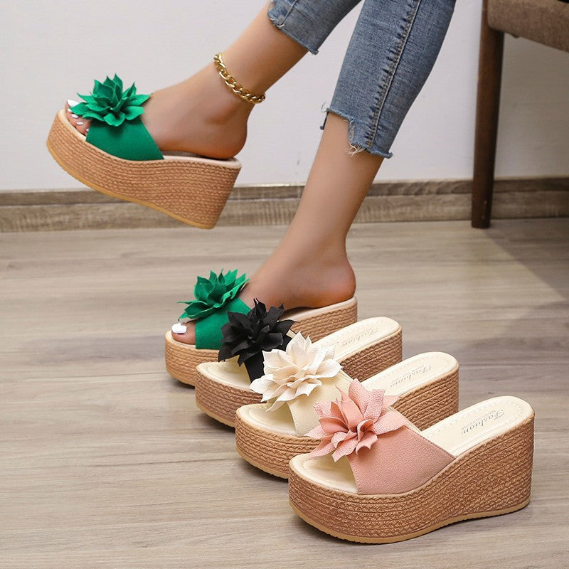 Dame platform sandaler med blomsterdekoration og skridsikker sål Stilla