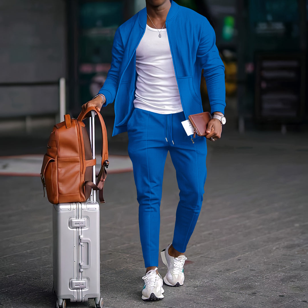 Herrer modetrendy fritidsdragt med sporty detaljer og åndbart stof Stilla