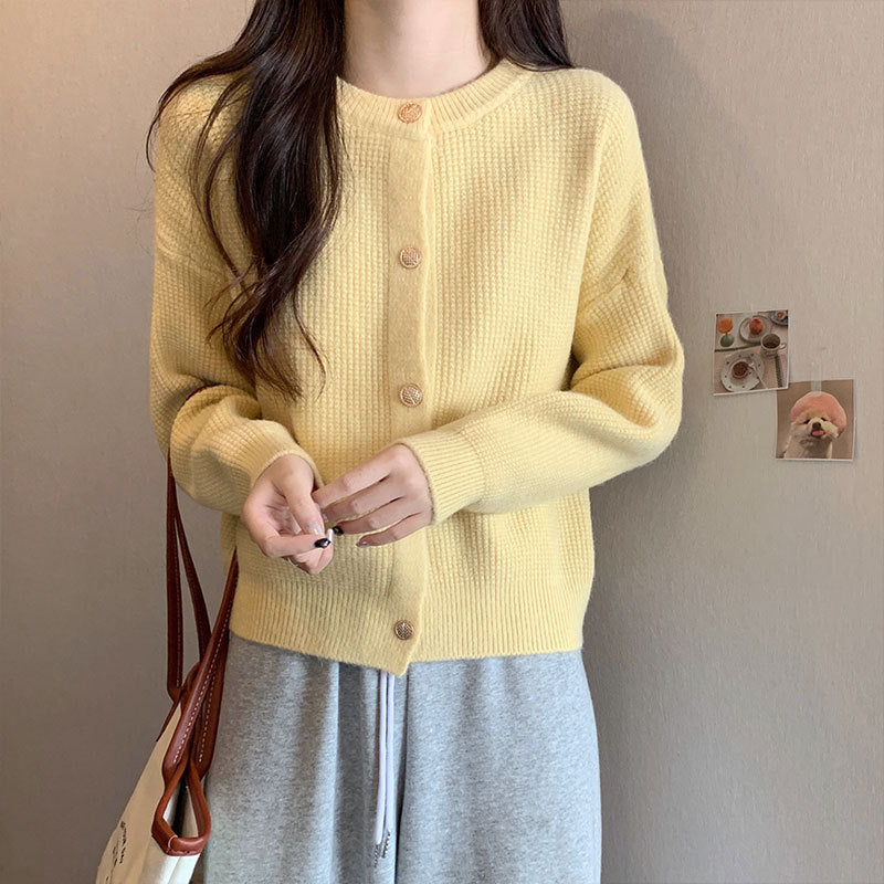Damer Cozy Cardigan med fint struktureret mønster og knapdetaljer Stilla