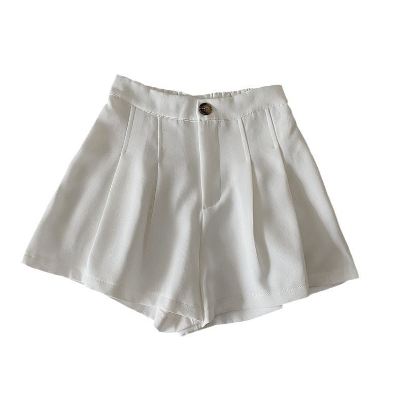 Kvinders elegante shorts med plisseringer og knapdetalje