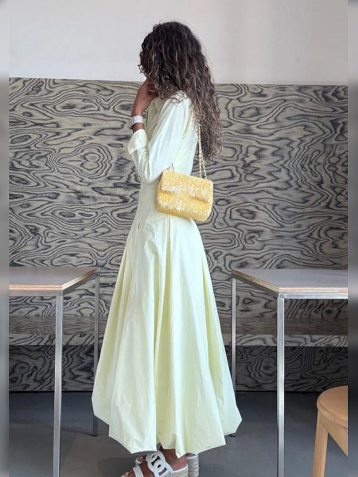 Dame Maxi-kjole med lagdelt design og elegante knapdetaljer Stilla