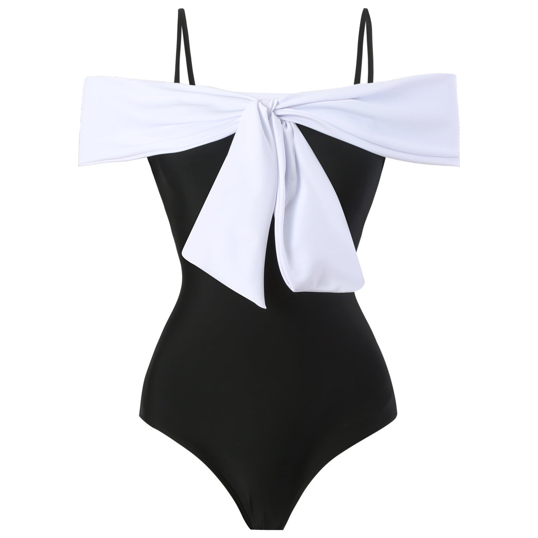 Dame one-piece badedragt med elegant indpakningsdesign og høj benåbning Skovae