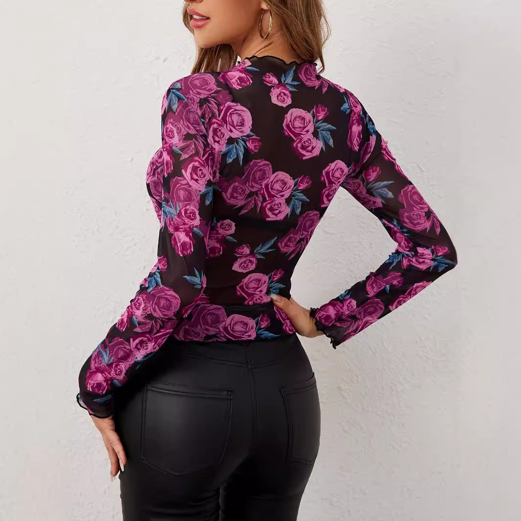 Dame nan tailleret mesh-shirt med florale rosenmønstre, høj stående krave og bølget kant Skovae