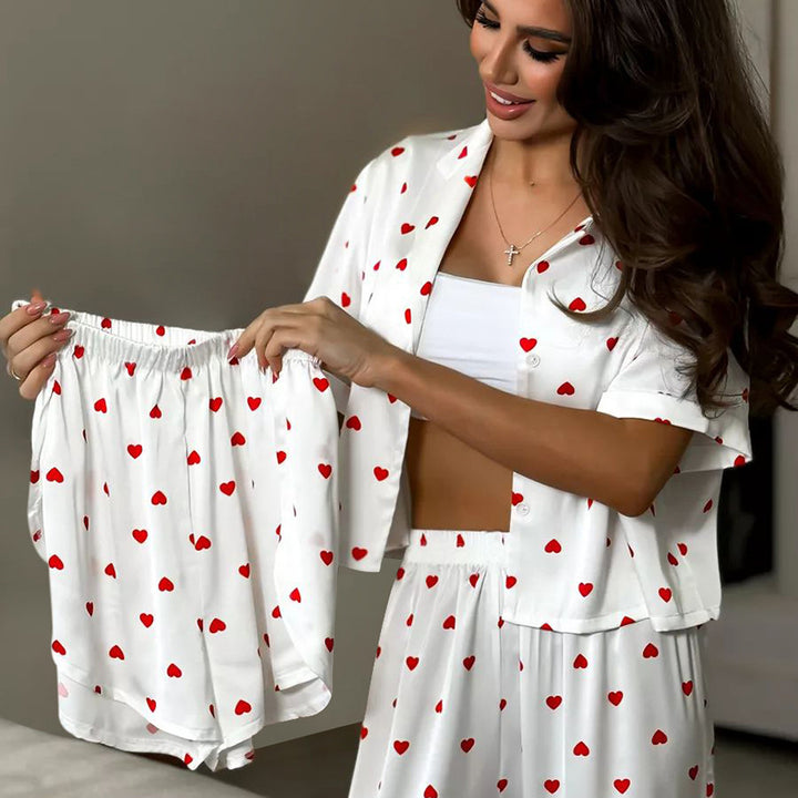 Dame Pyjamasæt i højkvalitets, let materiale med hjertemotiv Stilla