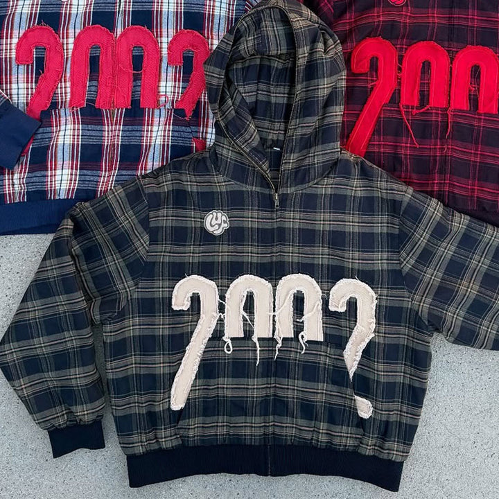 Unisex nan checkered hoodie with frayed year appliqué and ribbed cuffs Skovae