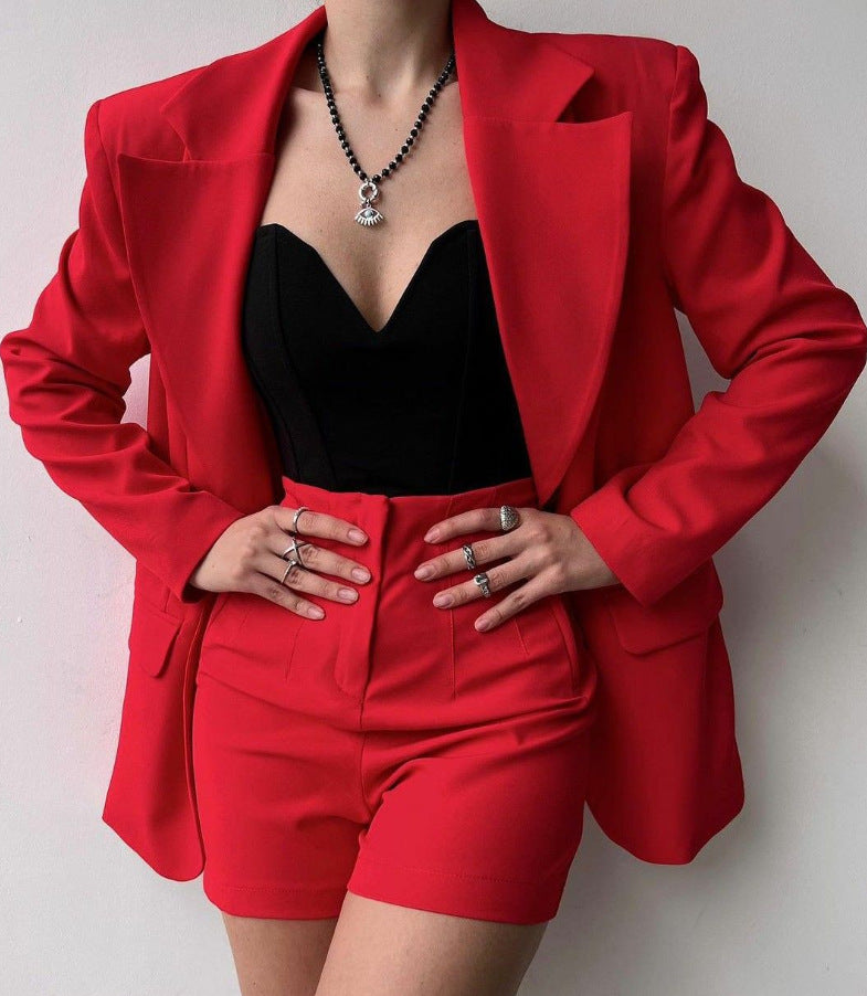 Dame blazer-sæt med ærmeløs top og shorts Stilla