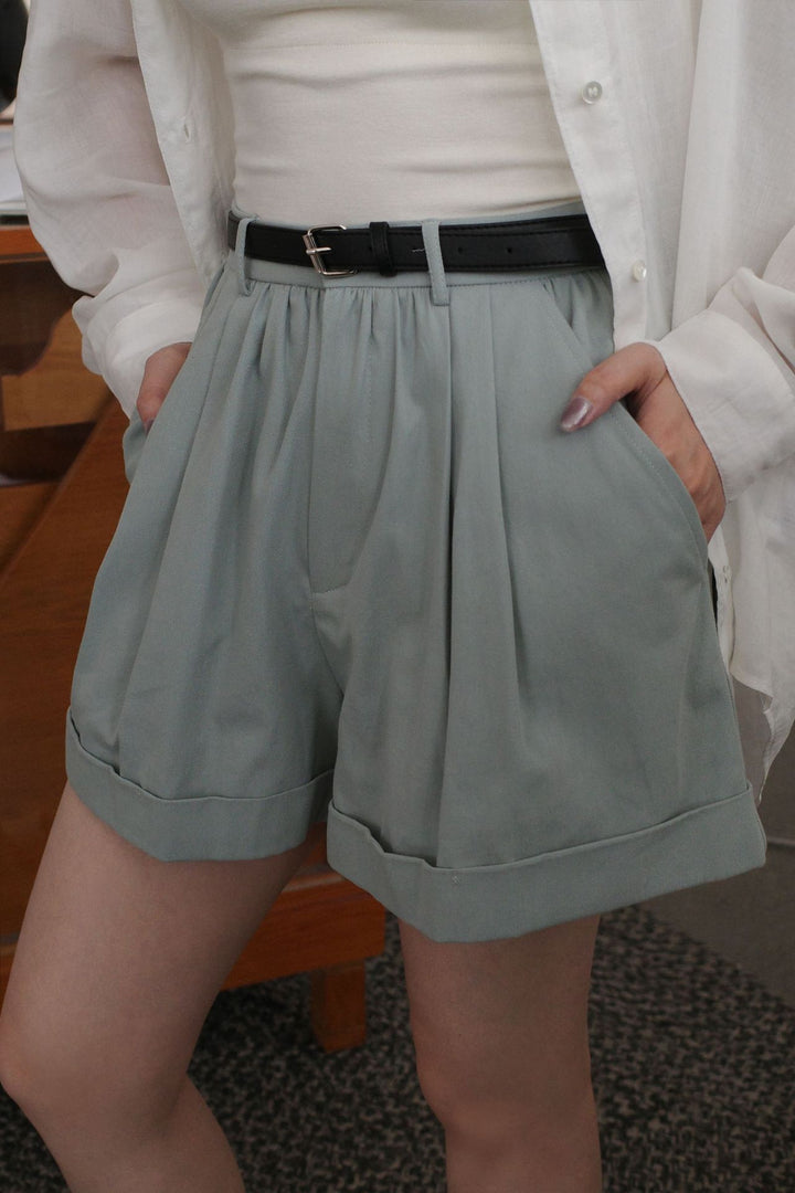 Dame Chino-shorts med elegante folder og praktiske lommer Stilla