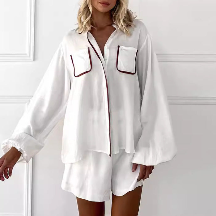 Dame sæt bestående af blød bluse og korte bukser med elegante detaljer Stilla