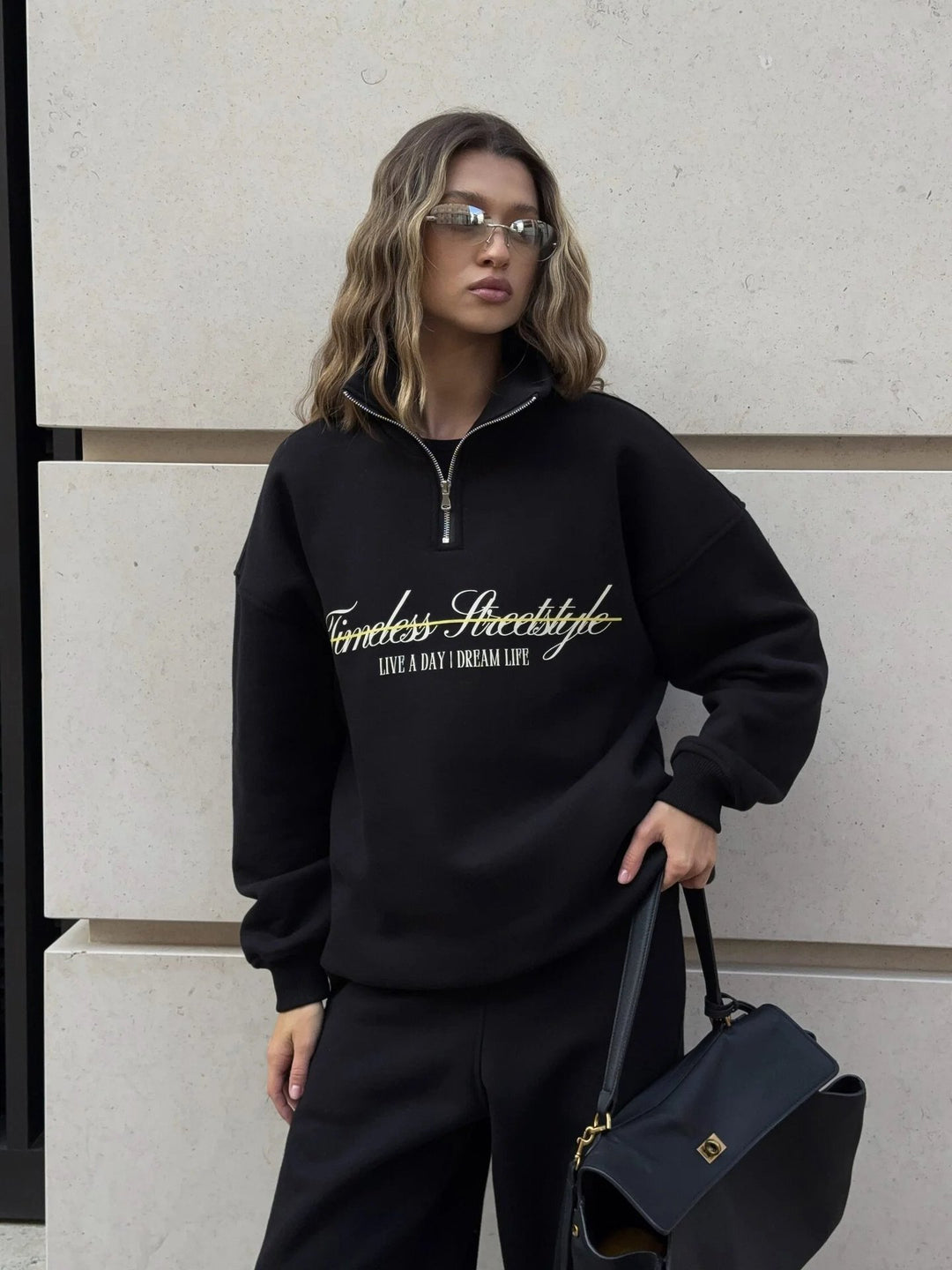 Kvinders sweatshirt med høj krave Skovae