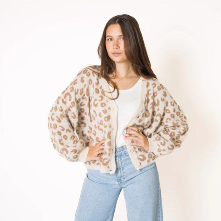 Dame cardigan med leopardmønster og åben struktur design Stilla