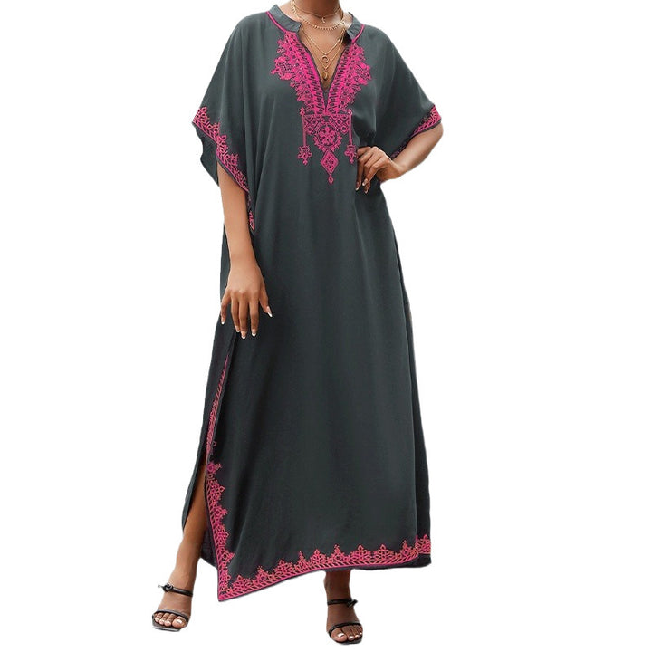 Dame Strandkaftan med kunstneriske broderier og sidelister Stilla