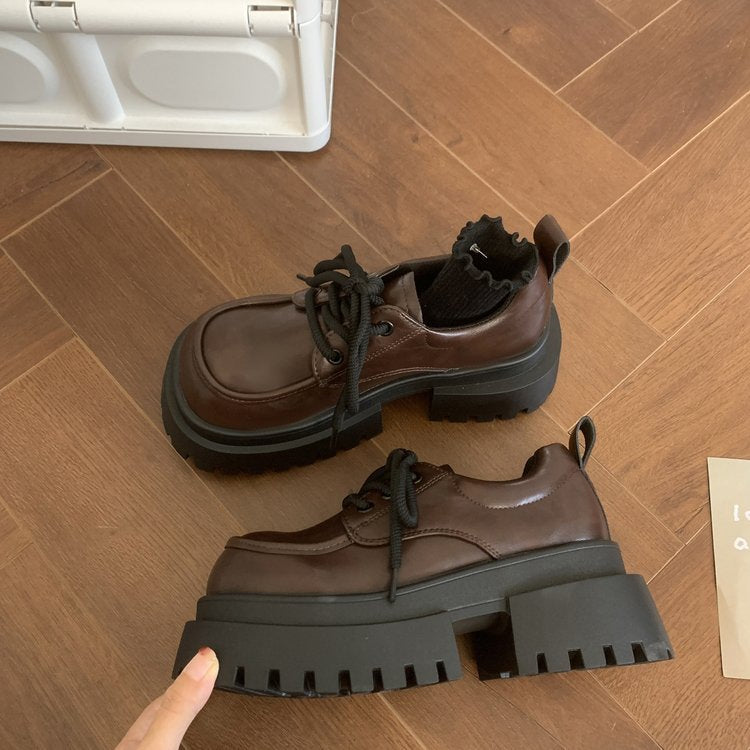 Dame Chunky Sneakers med høj plade og sporty remdesign Stilla