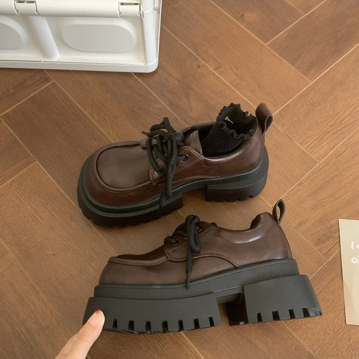 Dame Chunky Sneakers med høj plade og sporty remdesign Stilla
