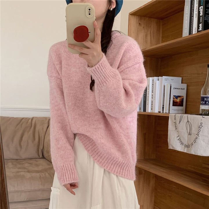 Kvinders fluffy oversized sweater lavet af blødt strik Stilla