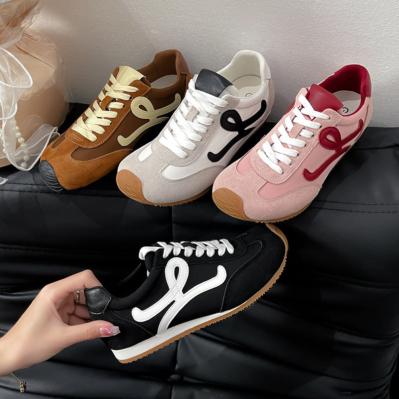Dame Komfortable Sneakers i moderne, sporty design med stabil sål og åndbare egenskaber Stilla