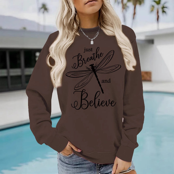 Kvinders sweatshirt med inspirerende drageflyvningsmotiv og afslappet pasform Stilla