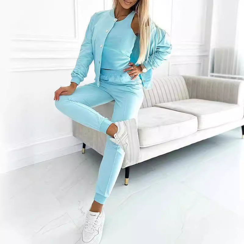 Kvinders sportssuit med kort top og urban jakke Stilla