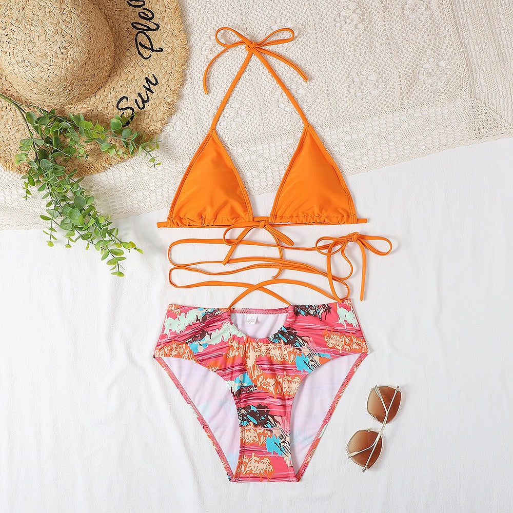 Dame triangel-bikini med afslappet snit og trendy bindebånd Skovae