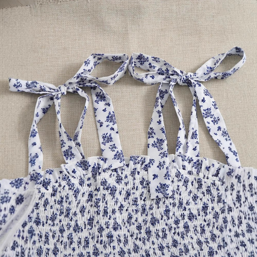 Dame smaragdgrøn bluse-shirts med delikat blomster mønster og flæsedetaljer Stilla