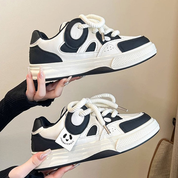 Dame Sneakers i vintage-stil med slidstærkt overmateriale og unikt snøresystem Stilla