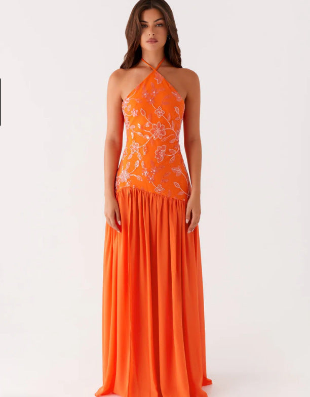 Dame elegante maxi kjole med blomster mønster og flydende skørt