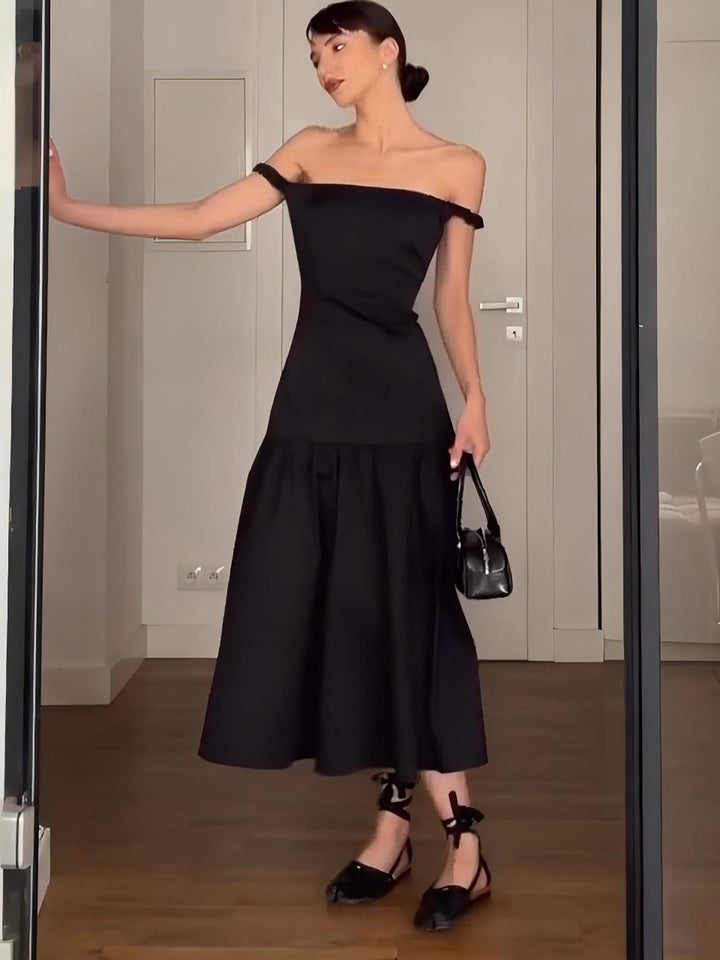 Damer Elegant Off-Shoulder Kjole med flydende Skørt og Volantdetaljer Stilla