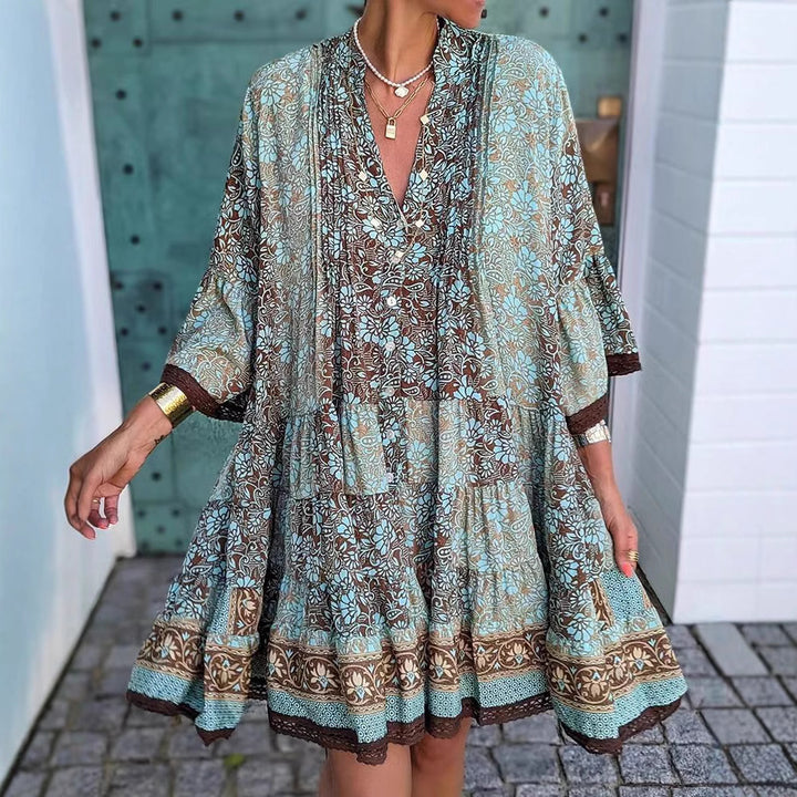 Dame luftig Boho-kjole med floral design og legende ruffle-elementer Stilla