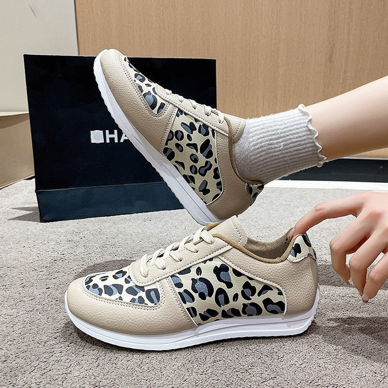 Dame sneakers i moderne leopardprint-design med skridsikker sål og åndbart overmateriale Stilla