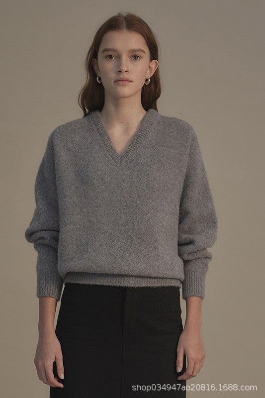 Dame elegant V-hals sweater i høj kvalitet uld med løs pasform Stilla