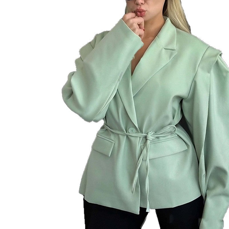Kvinders oversized blazer med talje bælte og elegante puffærmer Stilla
