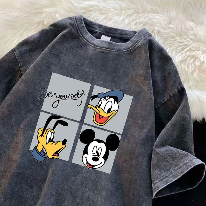 Dame T-shirt med kreativt cartoon-motiv og afslappet skæring Stilla