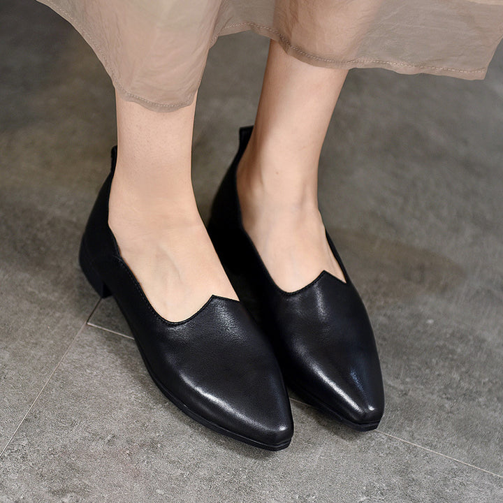 Dame elegante Ballerinas lavet af højkvalitets læder med skridsikker sål og feminin silhuet Stilla