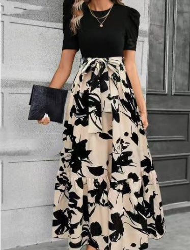 Dame maxikjole med blomsteraccenter og elastisk waistband Stilla