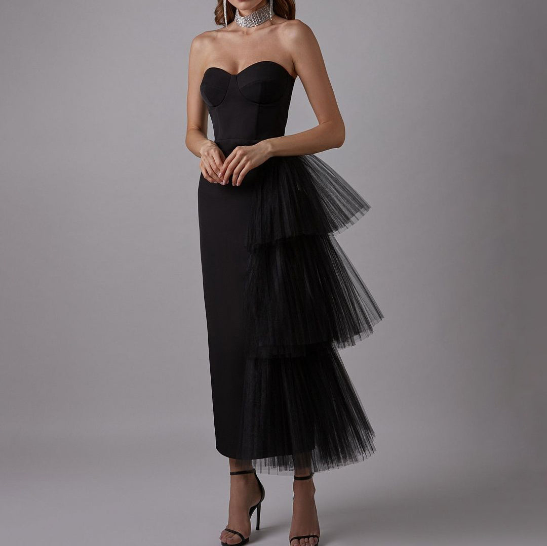 Dame Elegant Off-Shoulder Aftenkjole med Tyll-detaljer og tætsiddende snit Stilla