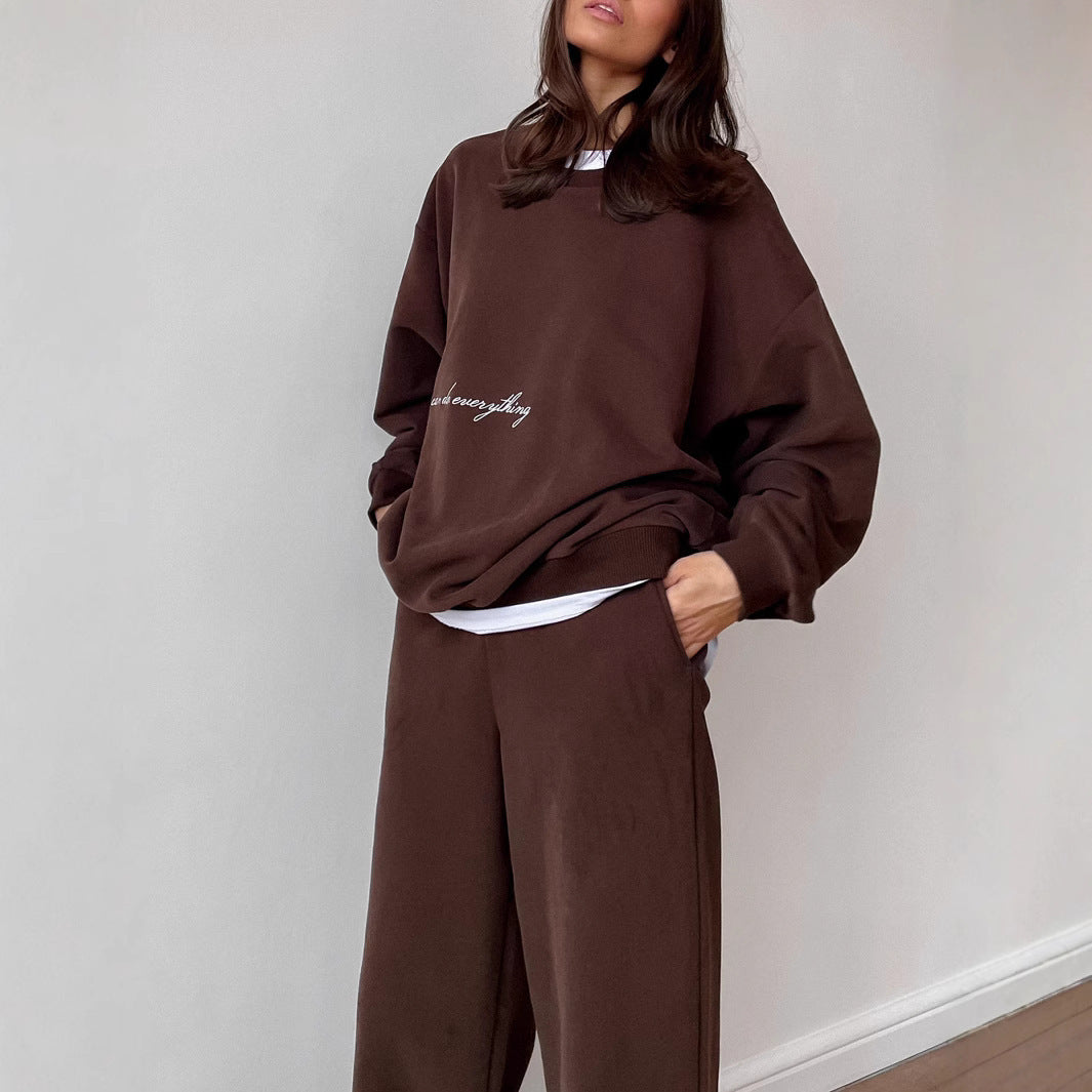 Kvindernes komfortable og stilfulde sweater med elastisk talje Skovae