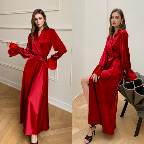 Dame elegant satin-maxikjole med dyb slids og spidsærmer Stilla