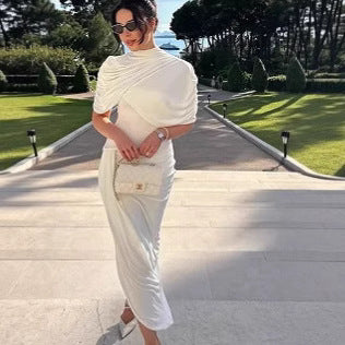 Femme Draperet Midi-Kjole med asymmetrisk Design Stilla
