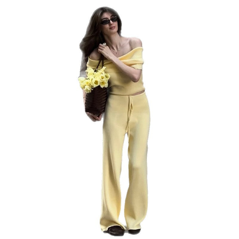 Dame sæt bestående af afslappet, cropped top og løse bukser Stilla