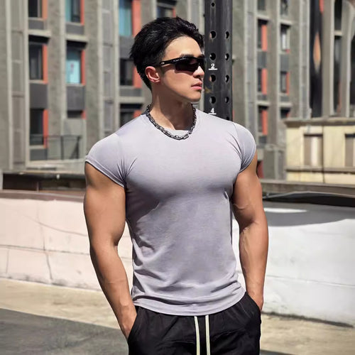 Herre muskuløs fitnessshirt med innovativt snit og åndbar teknologi Stilla