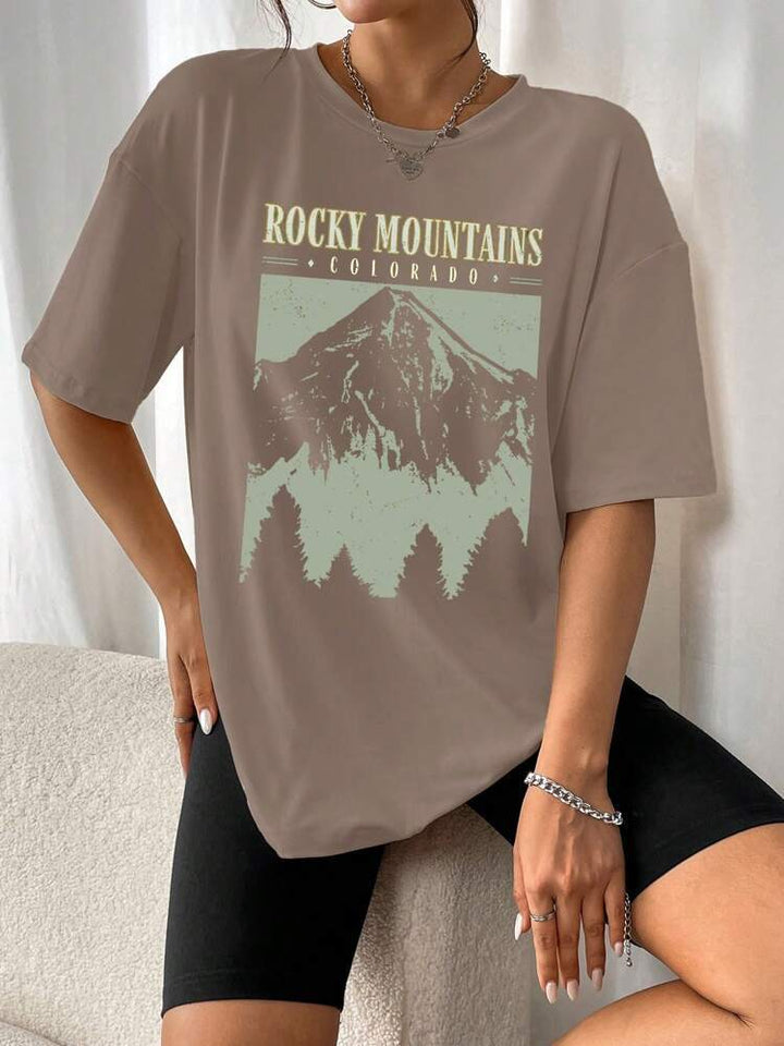Dame Grafik T-shirt med bjergmotiv og løs pasform Stilla