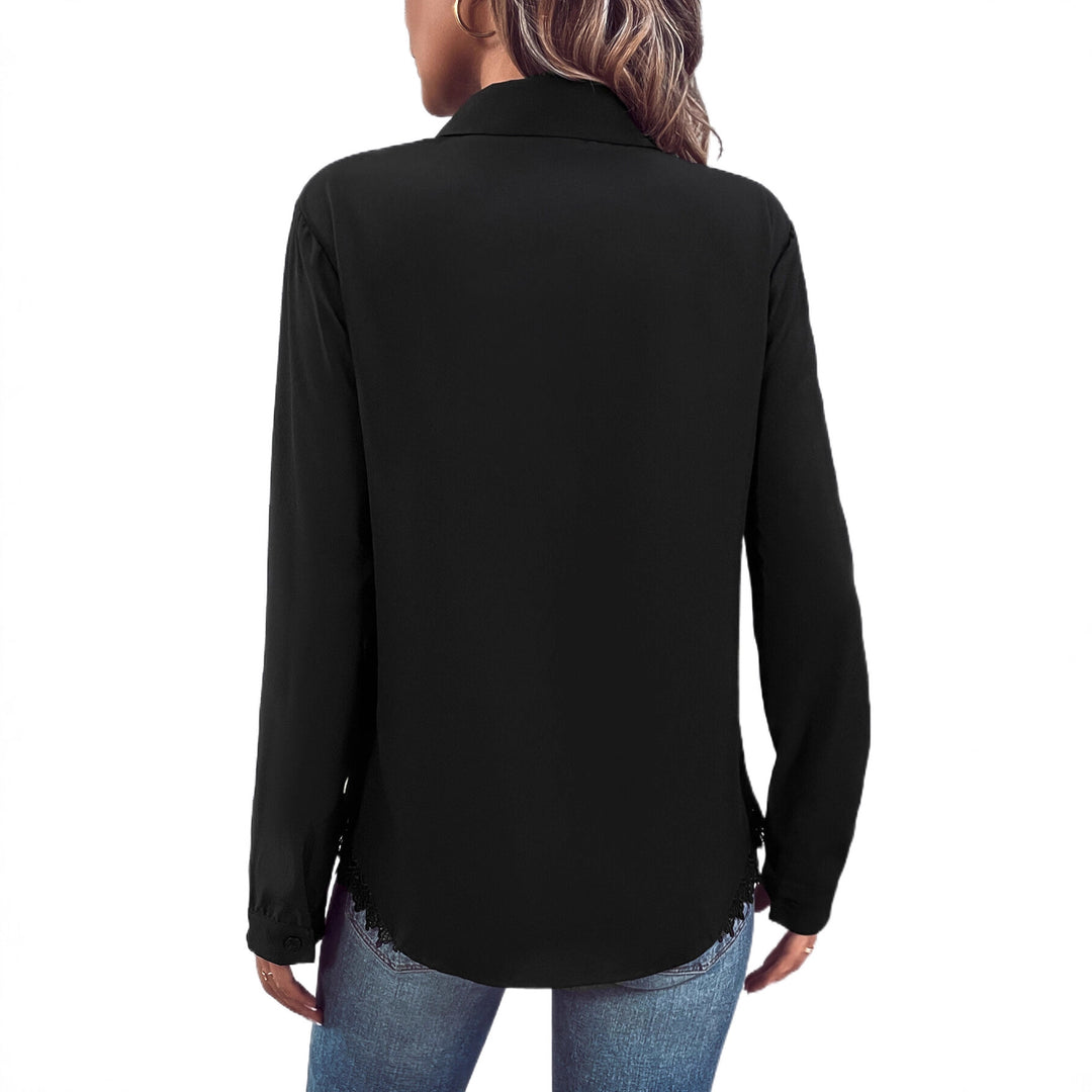 Dame elegant bluse med blonde og knaplukning Stilla