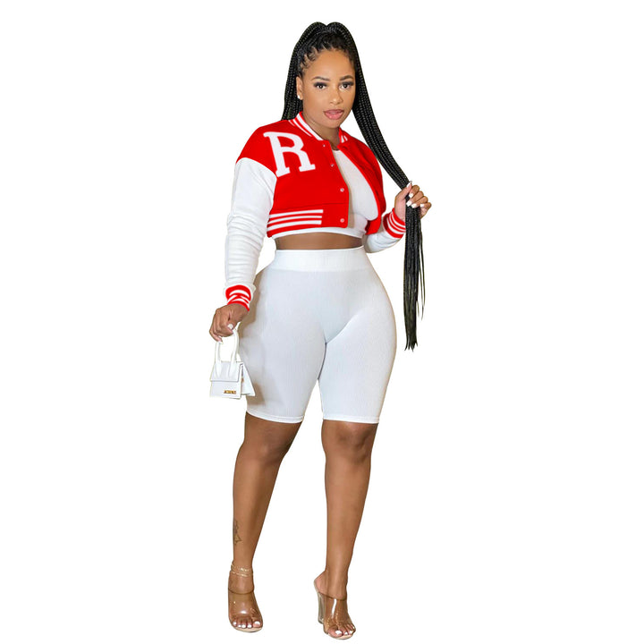 Dame Sporty sæt bestående af cropped jakke og tætsiddende cykelshorts med elastisk talje Stilla