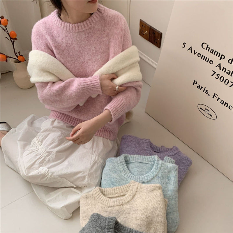 Kvinders fluffy oversized sweater lavet af blødt strik Stilla
