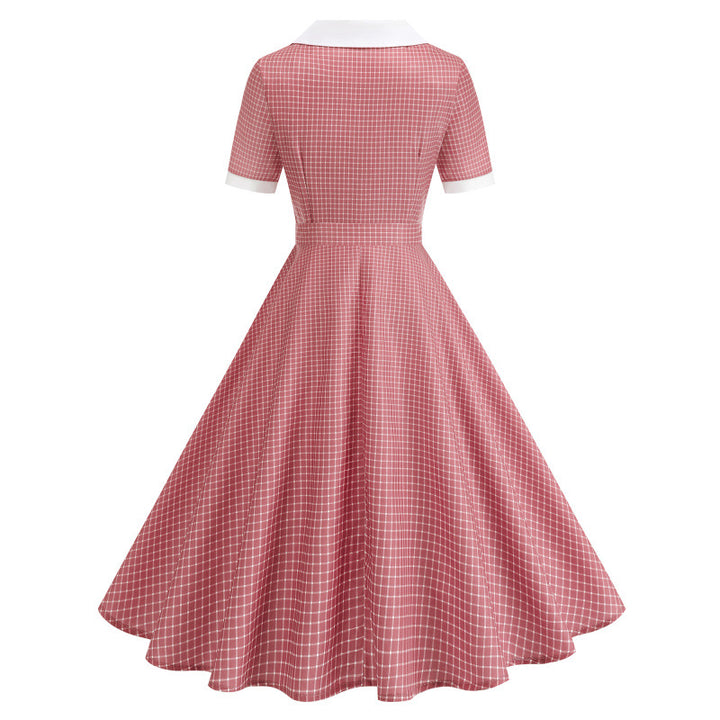 Dame Vintage Polka-Dot Kjole med knapdetaljer og svajende skørt Skovae