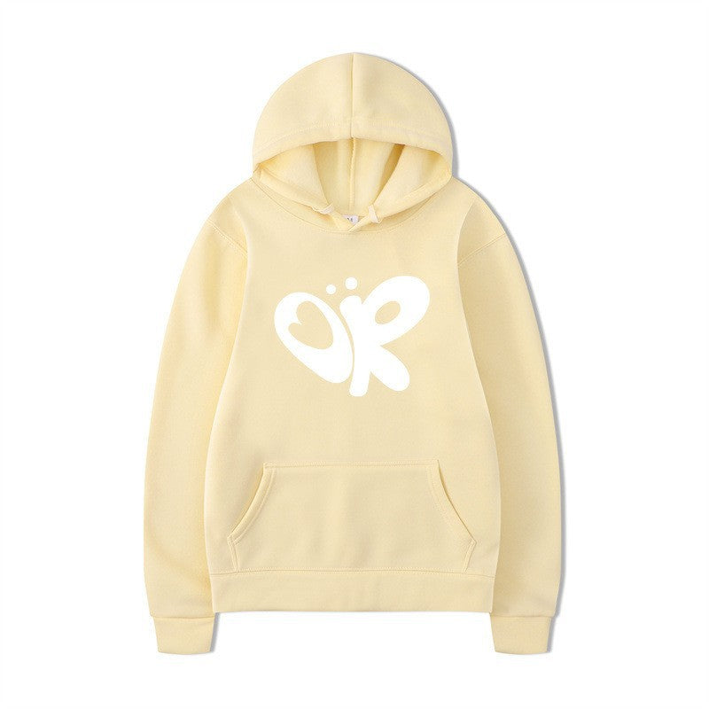 Dame hoodie med stort print og praktisk kænguru lomme Skovae