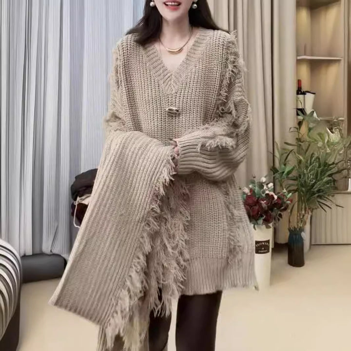 Kvindernes oversized strikket sweater med frynser og V-hals Stilla