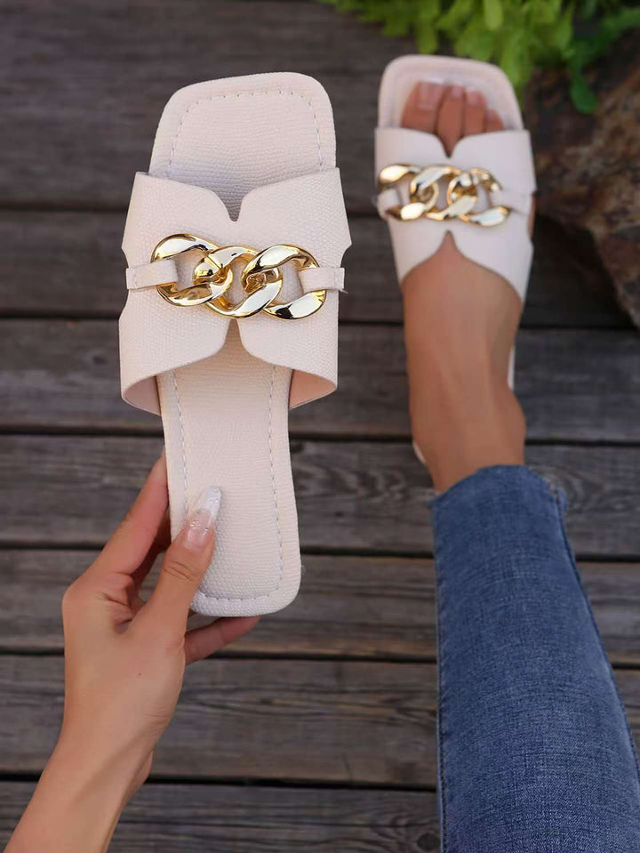 Dame elegante sandaler med trendy kædeaccent og komfortabel sål Stilla