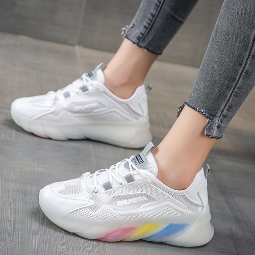 Dame mode Sneakers med futuristisk design og attraktiv sål Stilla
