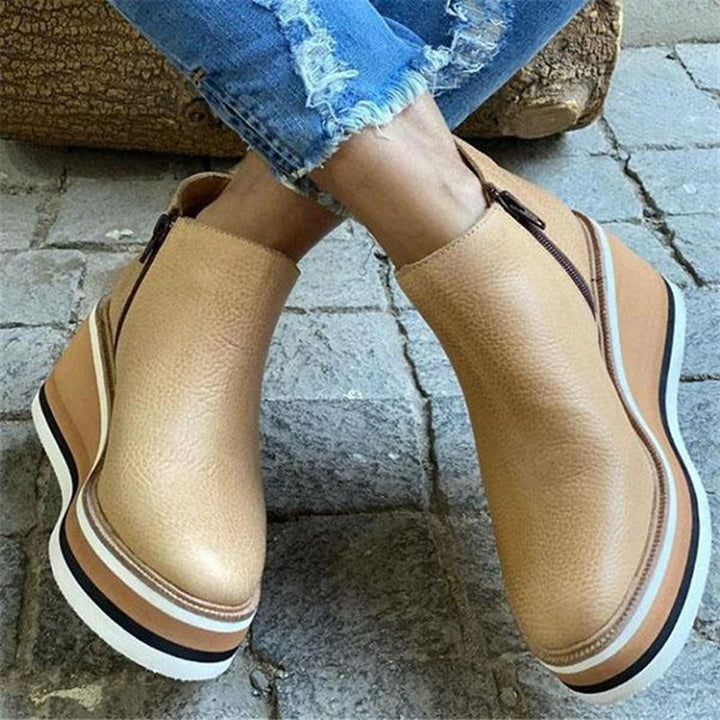 Damer Wedge-støvletter med elegant design og fleksibel sål Stilla